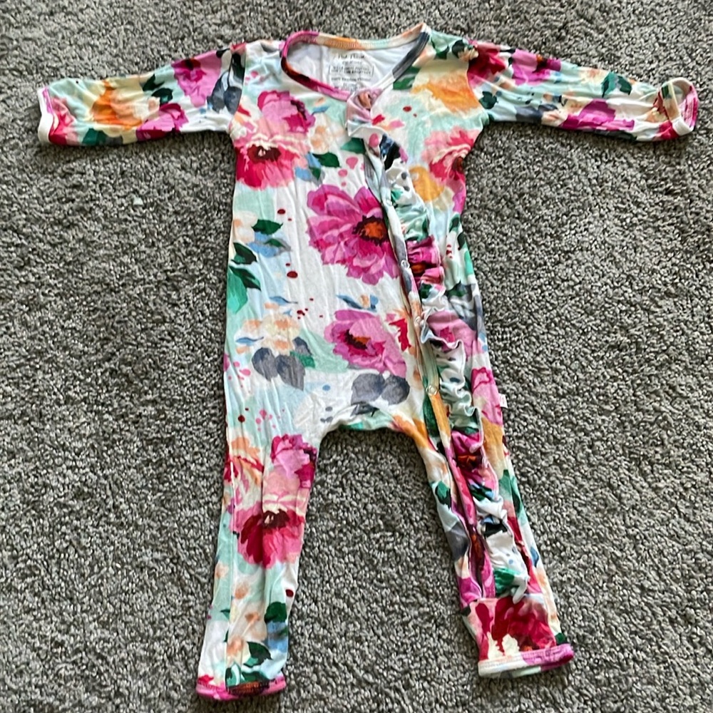Posh Peanut Fuchsia Wildflower romper 9-12 months good condition - wash wear